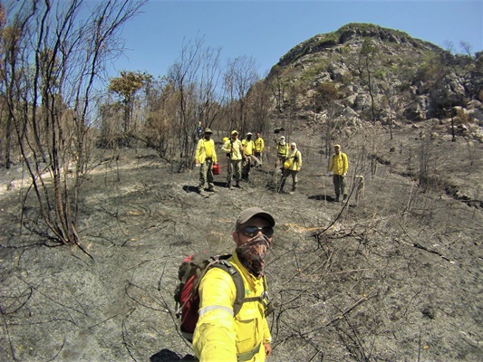 Combate a incêndios - Parna Sempre Vivas.